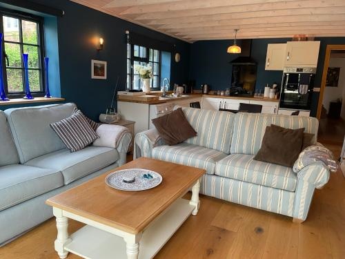 Bank Cottage Studio luxury Cotswolds haven for two