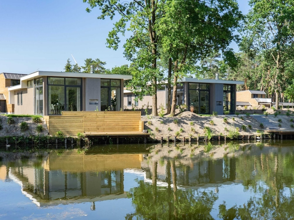 Modern Chalet With Garden, in Green Kempen