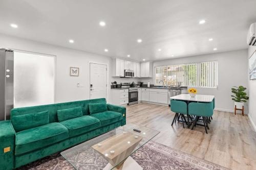 2B2B APT Newly Remodeled