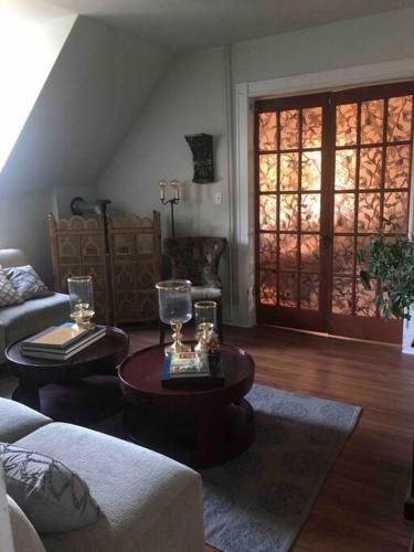 Redefined Alchemy Bright eclectic pretty Apt 3E