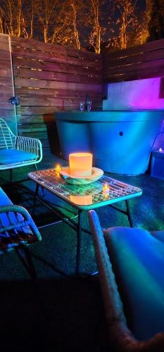 Maison Plus Belle La Nuit avec jacuzzi prive