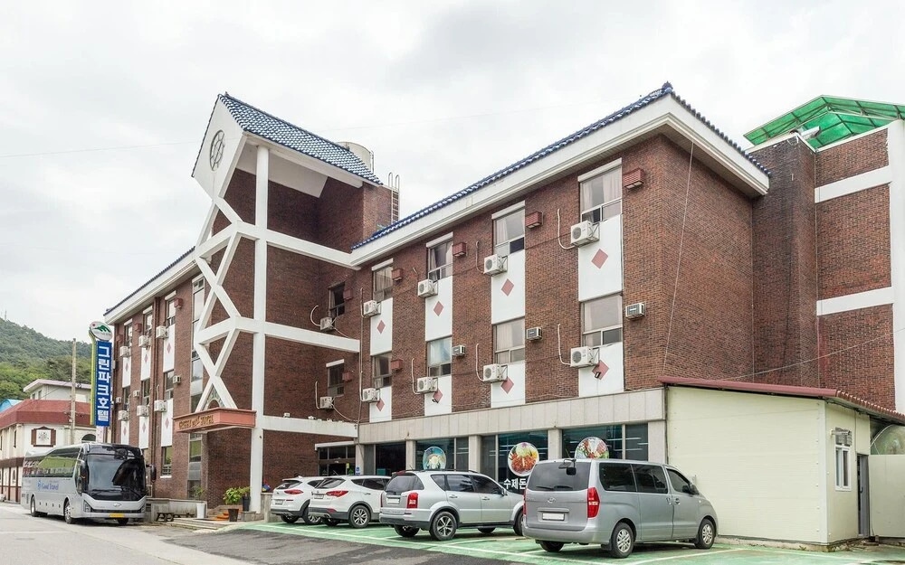 Boeun Green Park Hotel