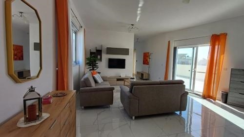 Tan-Nanniet Penthouse in Dingli