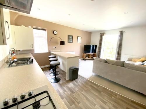 Home Crowd Luxury Apartments