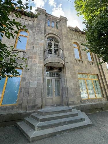 The Basalt House Apartements