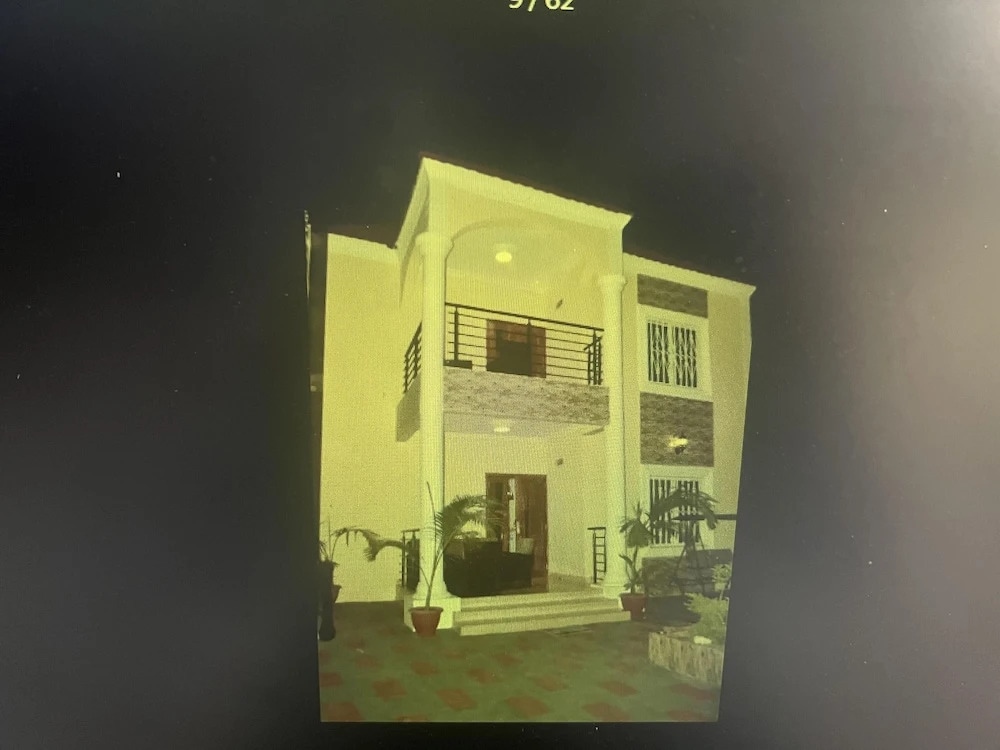 4bed Villa Sleeps 8 - Wifi, Parking, Garden