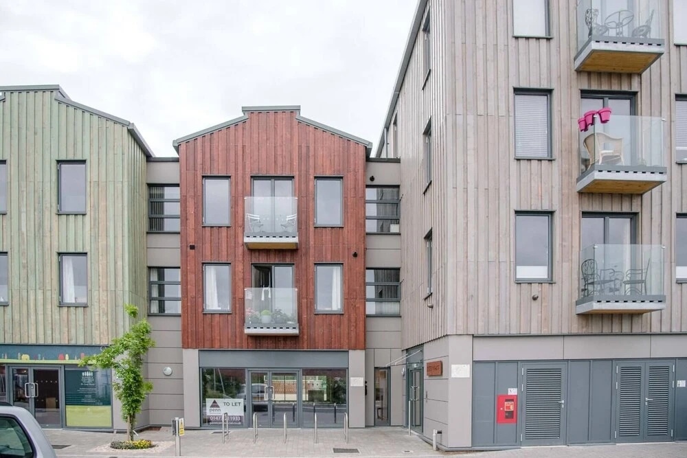 2 Deben Wharf In Woodbridge Hosted By Air Manage Suffolk