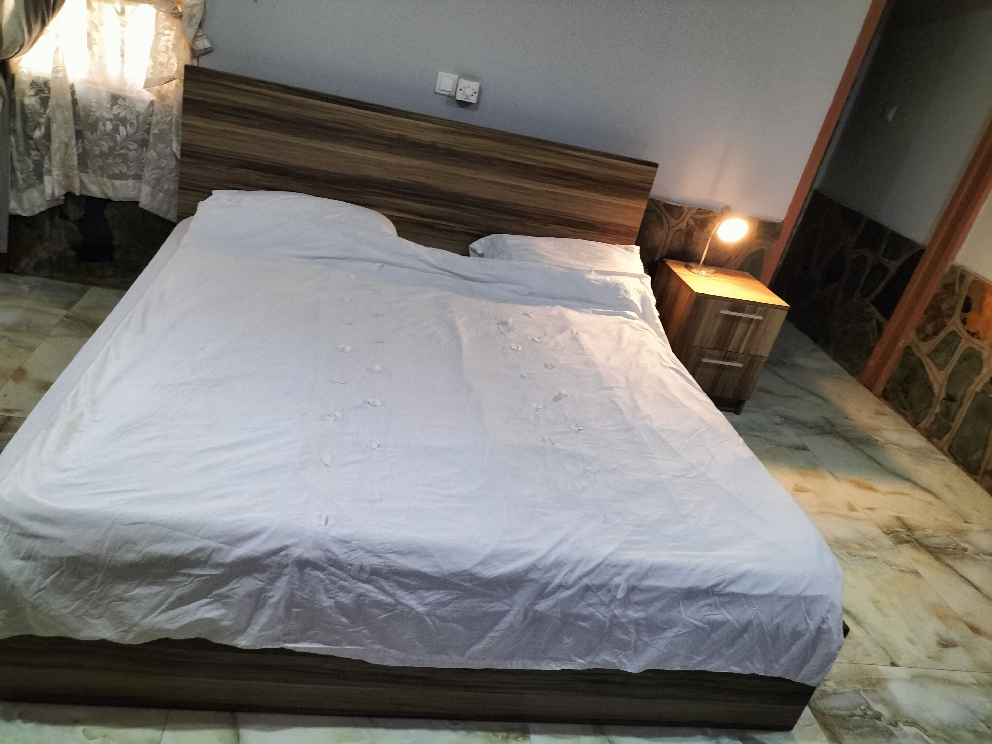 1bed Apartment - Parking, Wifi, Balcony, Bbq