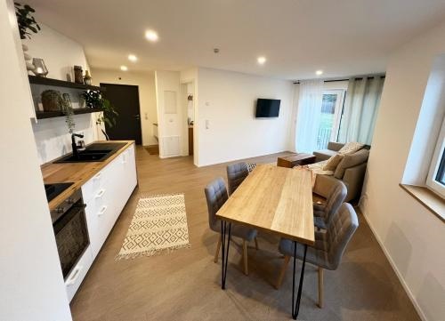 FeWo Anders - Neubau mit Balkon im Bergischen Land