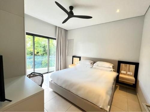 Black Marlin Apartments