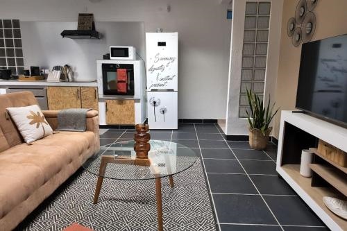 T3 meuble avec parking et jardin