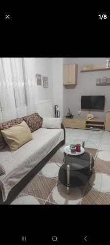 ?µ??f? d?aµe??sµa st? ?e?t?? ???a???, ??a µ?a e??a??st? d?aµ???