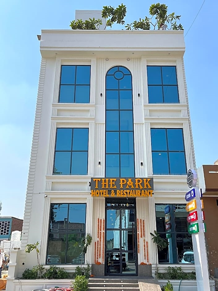 The Park Hotel  And Restaurant