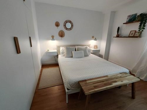 White & Wood Mino Apartament