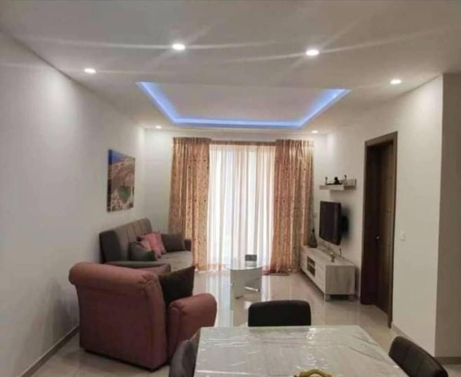 Beautiful 2 Bed Apartment in Għajnsielem