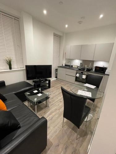 1 bed apartment in the heart of Staines town centre