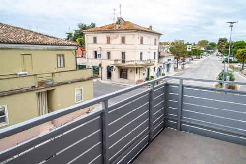 SE029 Mondolfo nuovo trilocale con balcone ed a c