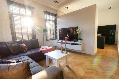Spacious private apartement, 25min from Amsterdam