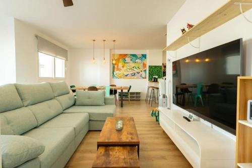 Gines Suite by Valcambre