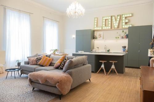 The Ballroom Huge 2 Bed Lichfield City Centre