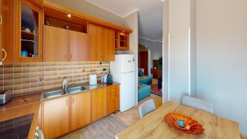 Coastal Nest Apartments