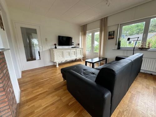 Wohnung erstes OG - lichtdurchflutet und modern