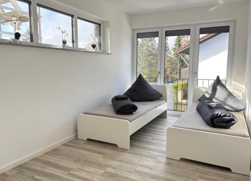 Work and Sleep at Imperium