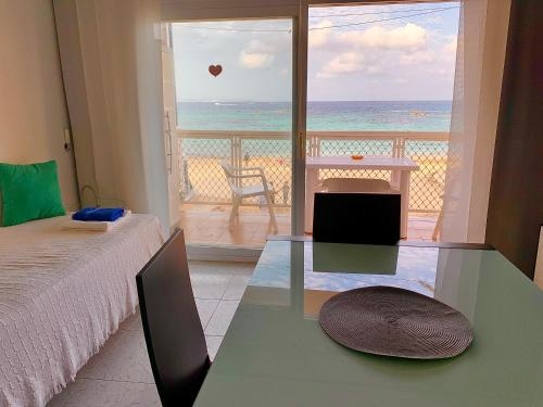 APT Borras & Roca Plana, fronte mare