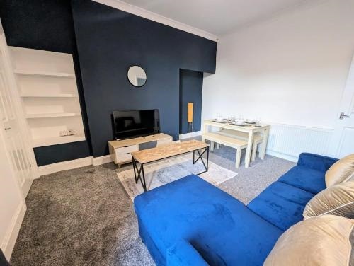 3 Br Spacious Perfect For The Family And Work