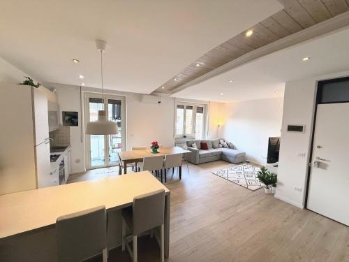 Casa Ploy - Bright and modern, between the beach and the city center