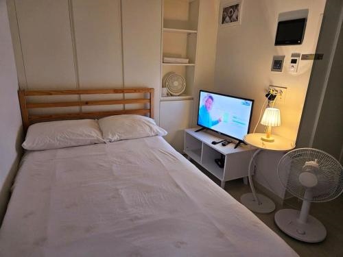 Apartment within a 1-minute walk from the 3-minute bus stop at Gochon Station