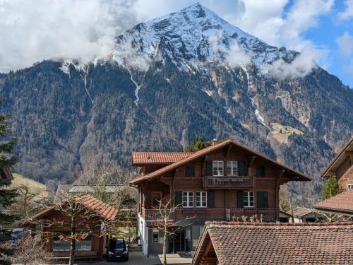 Lovely studio with montains view, free parking - 30 min from Interlaken