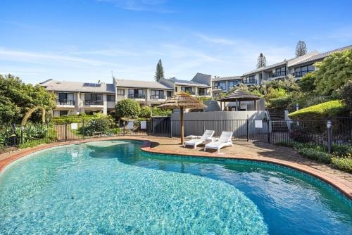 2 2 Orealla Crescent Sunrise Beach