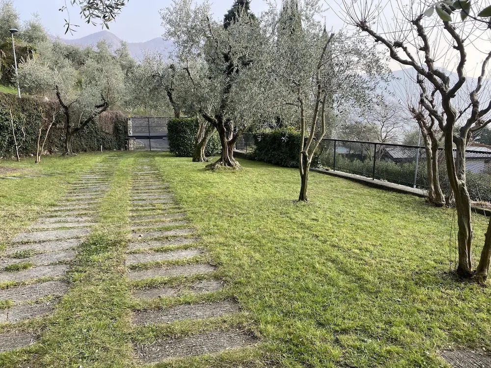 Villa Olivella In Sale Marasino