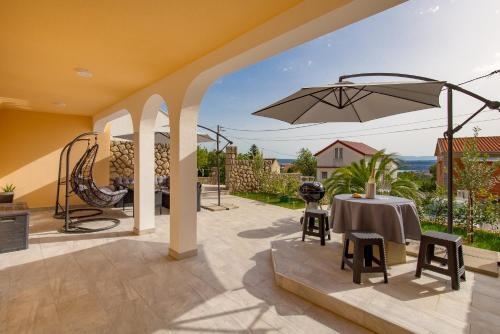 Apartments Villa Palmis