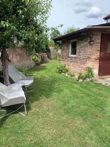 Cieszyno Uroczy Domek Do Wynajecia