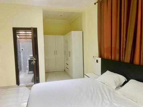 SMK Luxury Apartments Ho