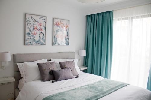 Ermis Mini Suite # 1