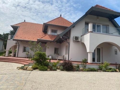 Pahok Apartmanhaz