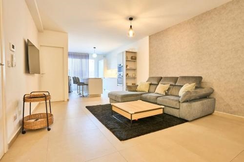 Fairways Modern Apartment - Perfect for families