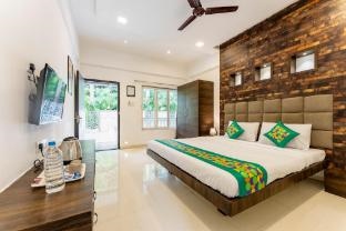 Treebo Blue Roof, Kelwa