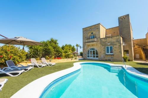 Nirvana Gozitan Villa & Pool