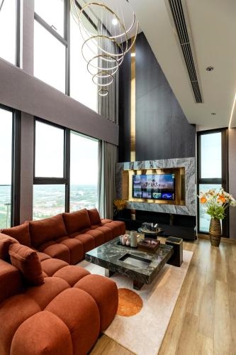 Ecopark Duplex Homestay by QMP