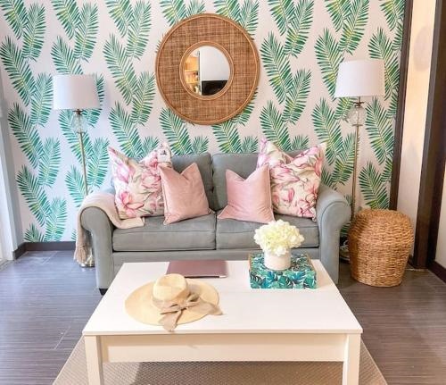 Pink Paradise At Seascape. Getaway By The Beach!