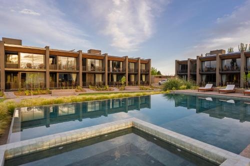 Vistalba Hotel  Aparts & Suites