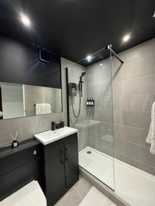 Apartment Close to the Studios