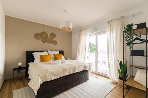 Dwellstay Modernes Apartment I 55Qm I 2 Zimmer I Kuche I Bad I Terrasse I Tv I Netflix