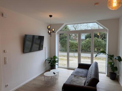 Renovated in style - Close to Hamburg