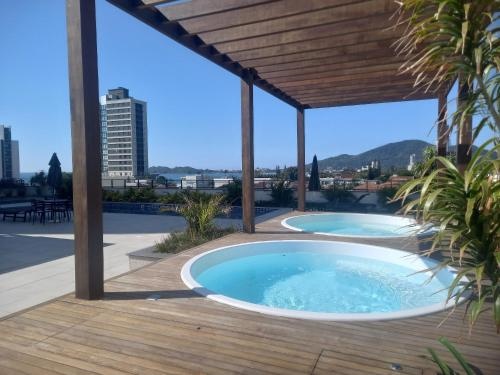 Horizonte Infinito Skyline Comfort Club