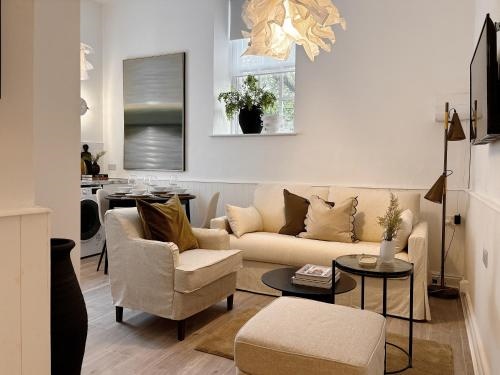 Central Todmorden 2 Bedroom Apartment